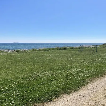 Lillan - 250m From The Sea By Interhome